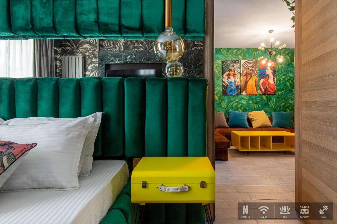 Excentric Apartament & Sea View By Alezzi Нэводари Экстерьер фото